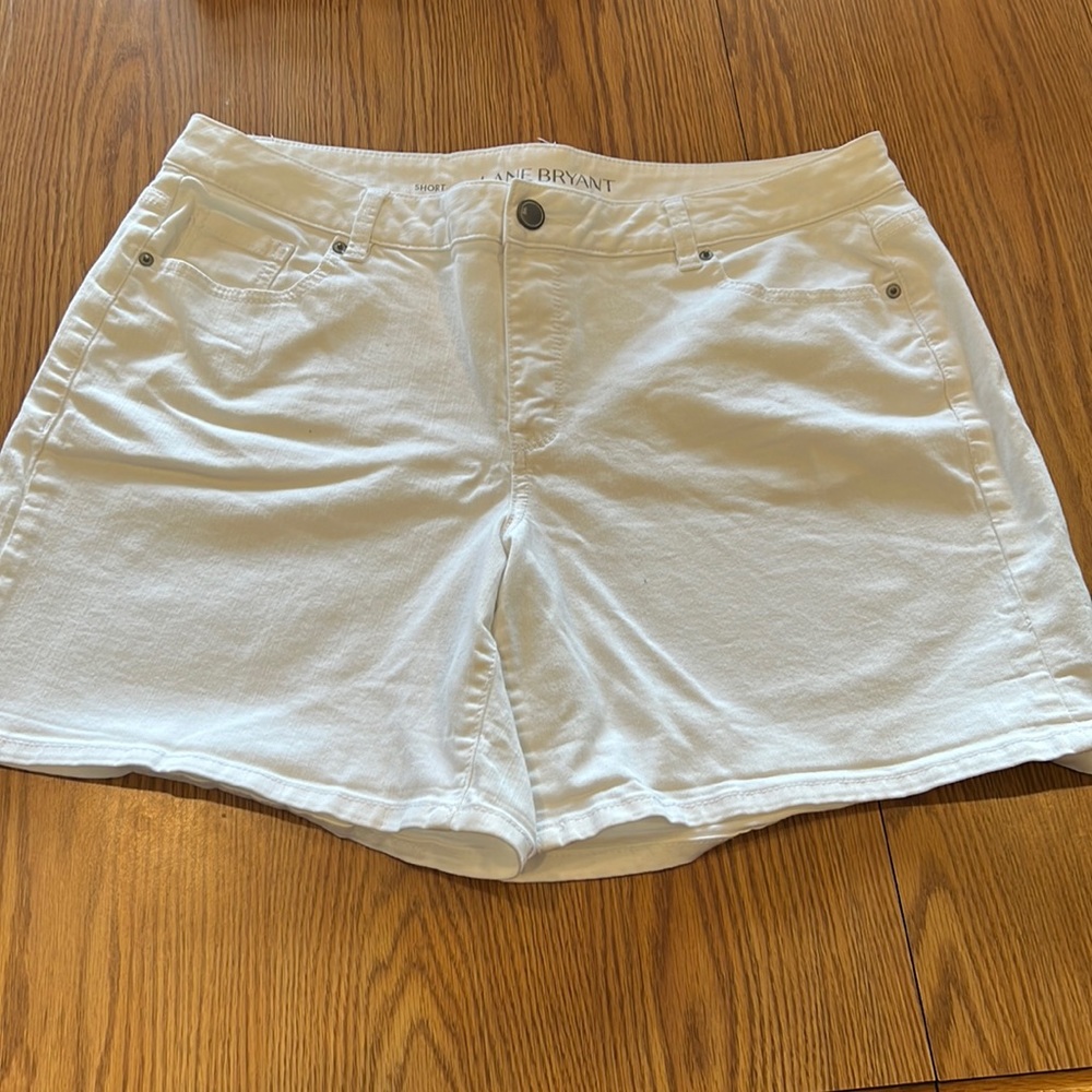 Lane Bryant classic signature white jean shorts